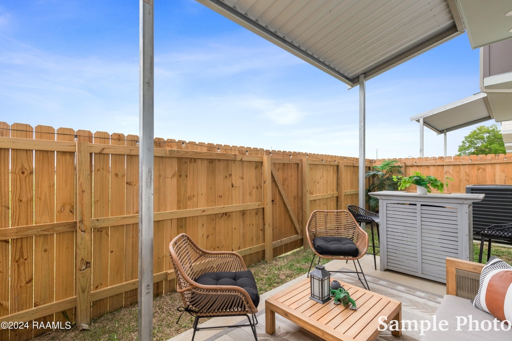 211 Firethorn Drive - Photo 21