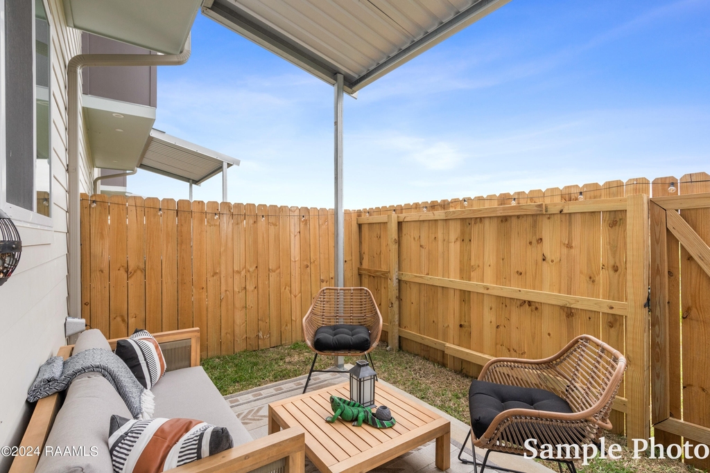 211 Firethorn Drive - Photo 13