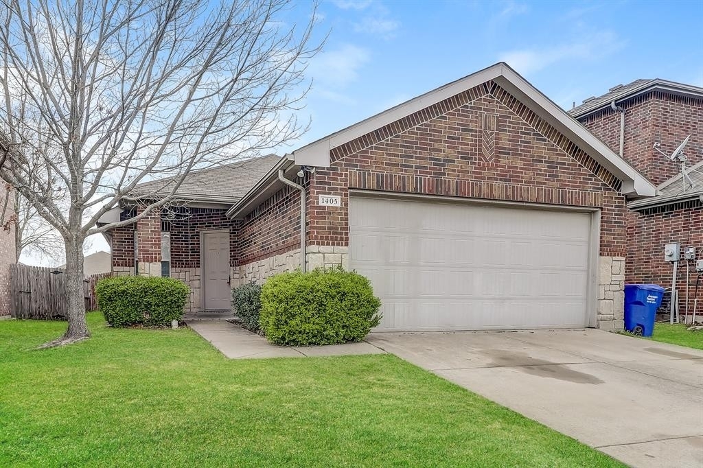 1405 Silver Maple Lane - Photo 1