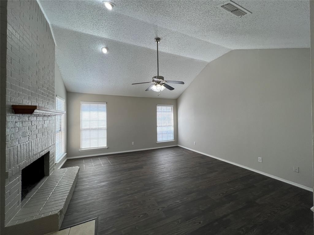 3100 Clovermeadow Drive - Photo 2