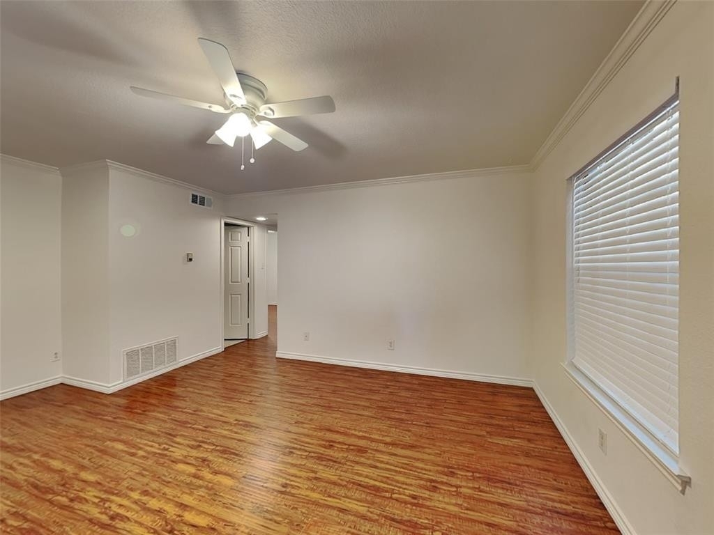 3430 W 4th Street - Photo 1