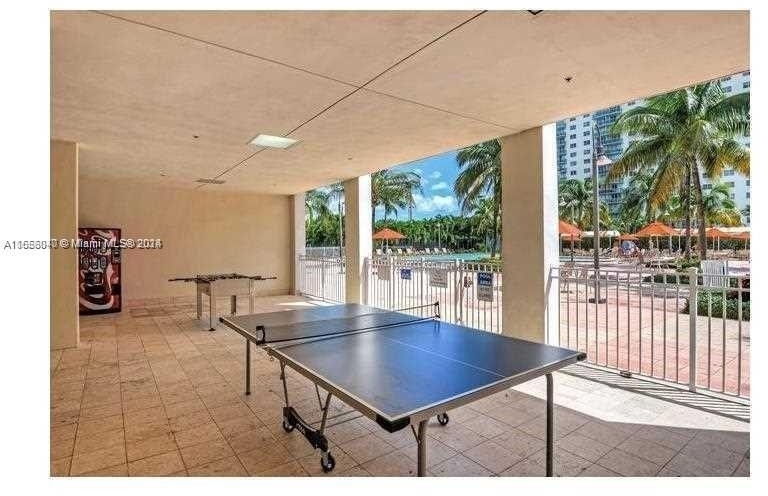 19380 Collins Ave - Photo 5