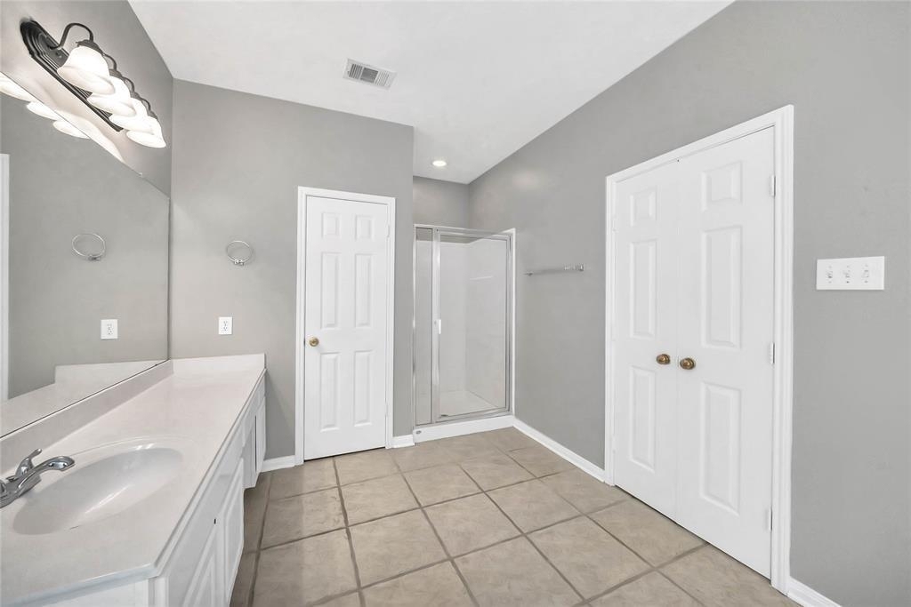 15707 Rosewood Hill Court - Photo 13