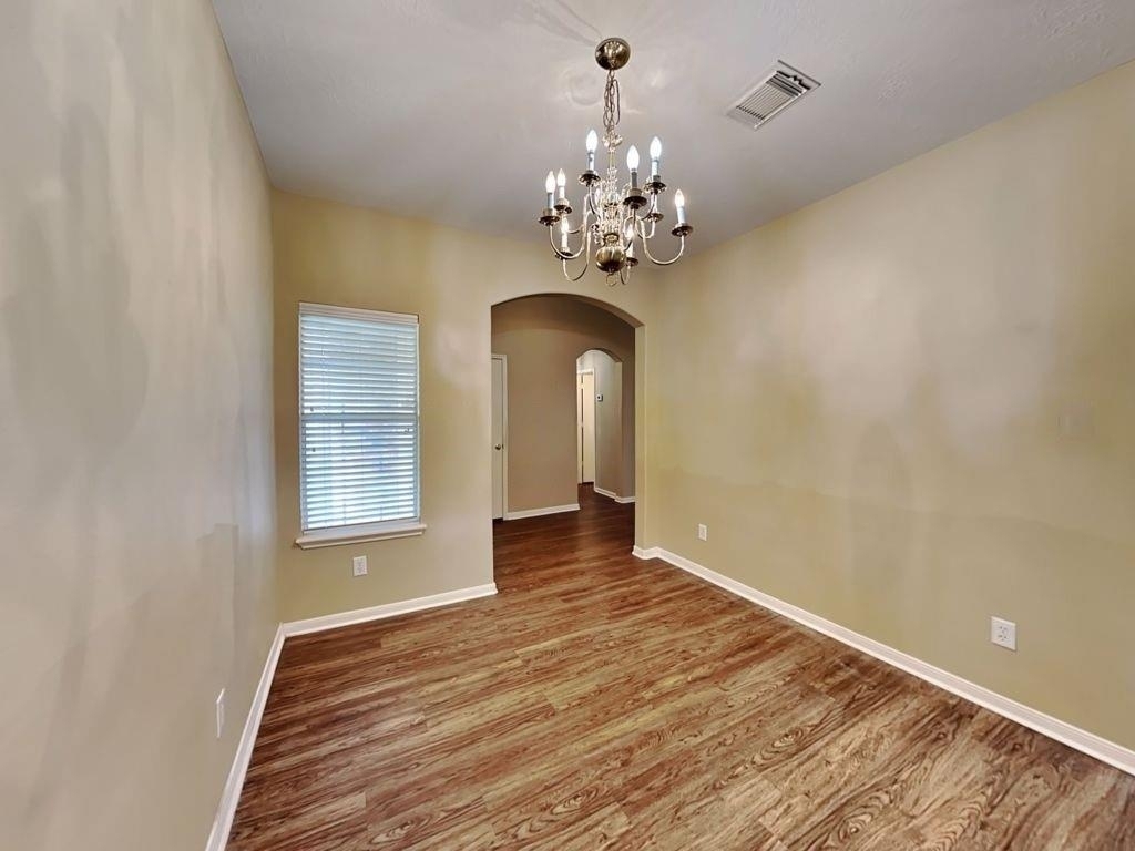 21547 Forest Colony Drive - Photo 2