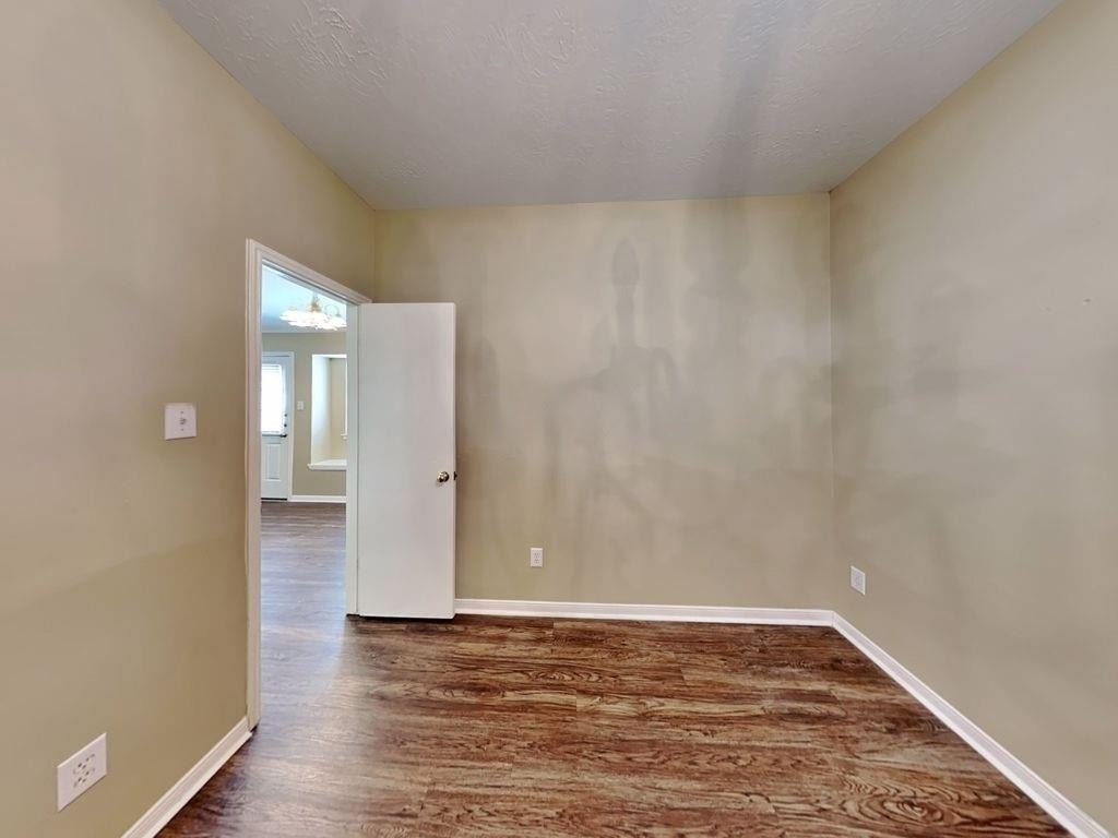 21547 Forest Colony Drive - Photo 3