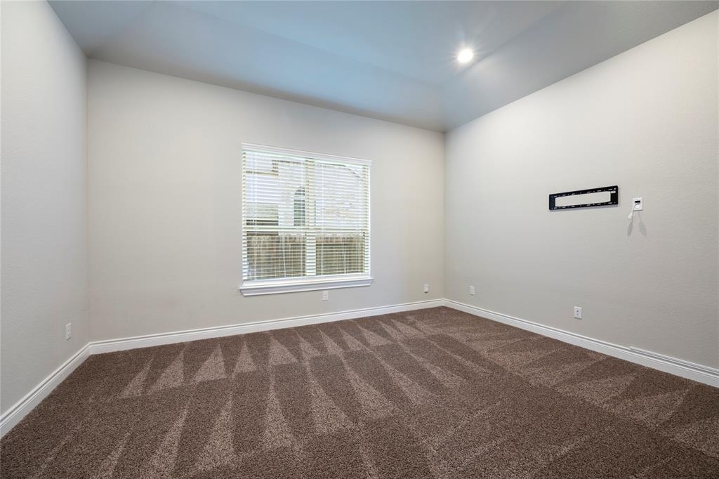 18023 Menn Cove Avenue - Photo 13