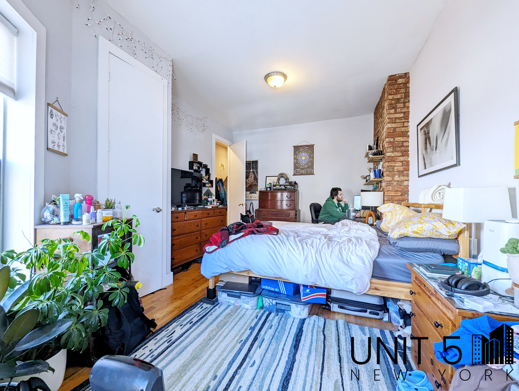 238 Eldert Street - Photo 4