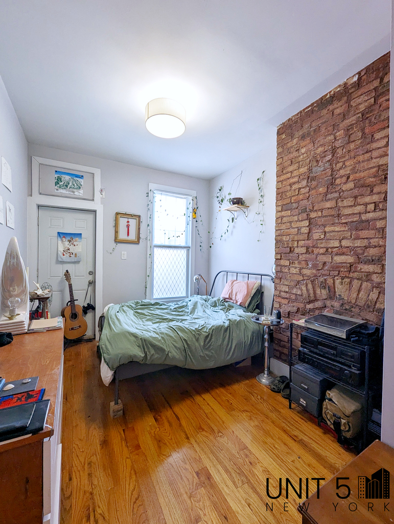 238 Eldert Street - Photo 2