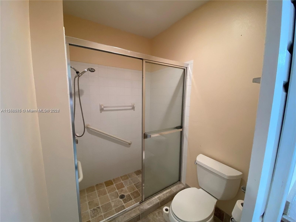 856 Nw 132nd Ave - Photo 13