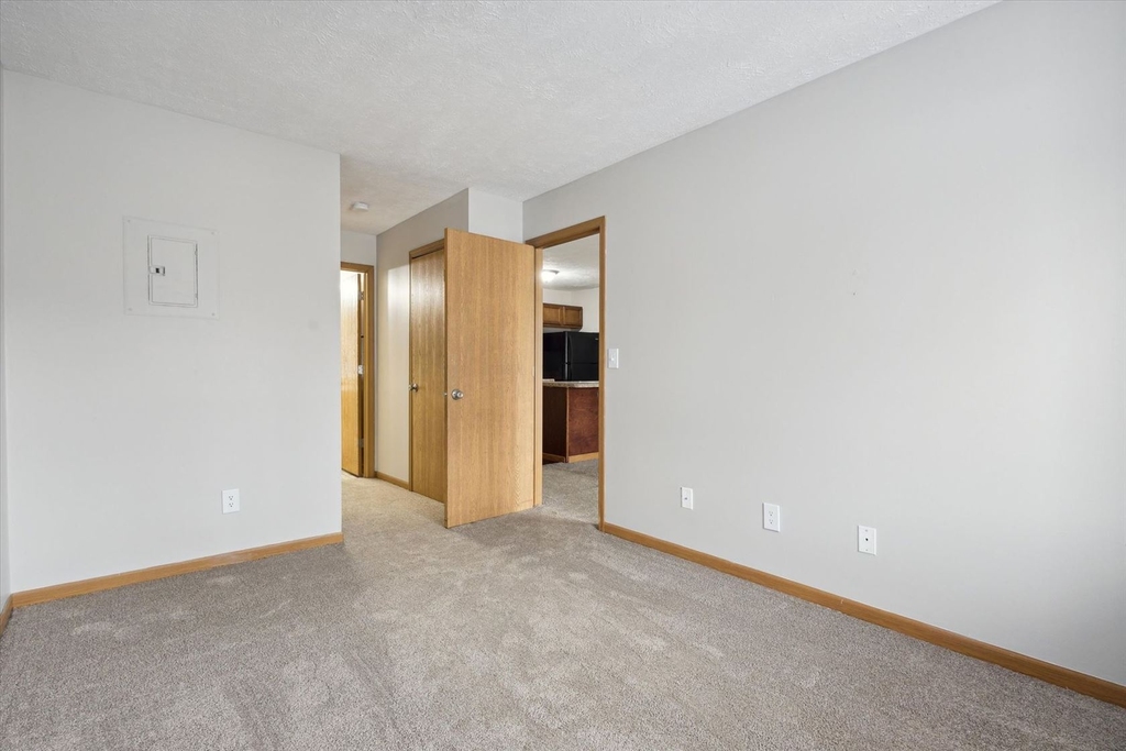 1100 Clarinet Blvd W. - Photo 10