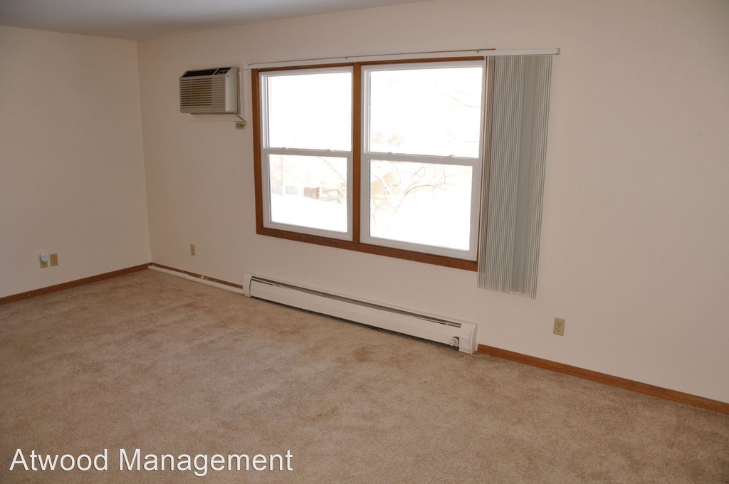 101 Parkway Ave - Photo 2