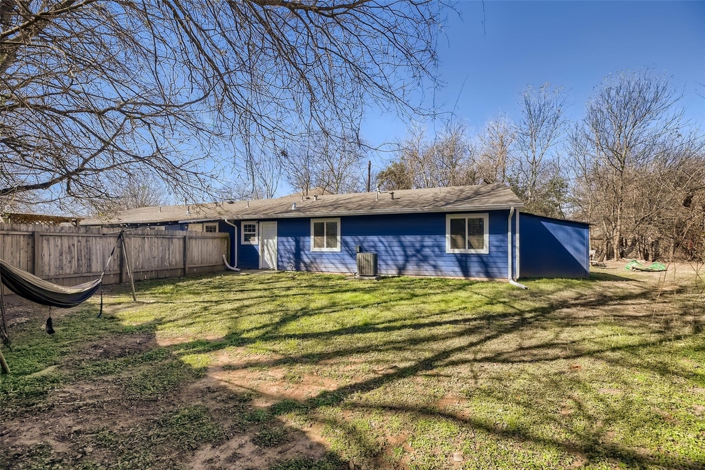 6108 Calmar Cv - Photo 10