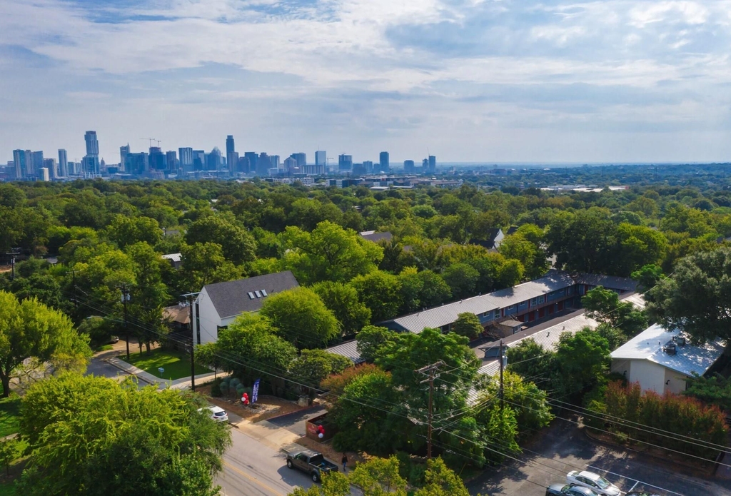 2017 Bluebonnet Ln - Photo 3