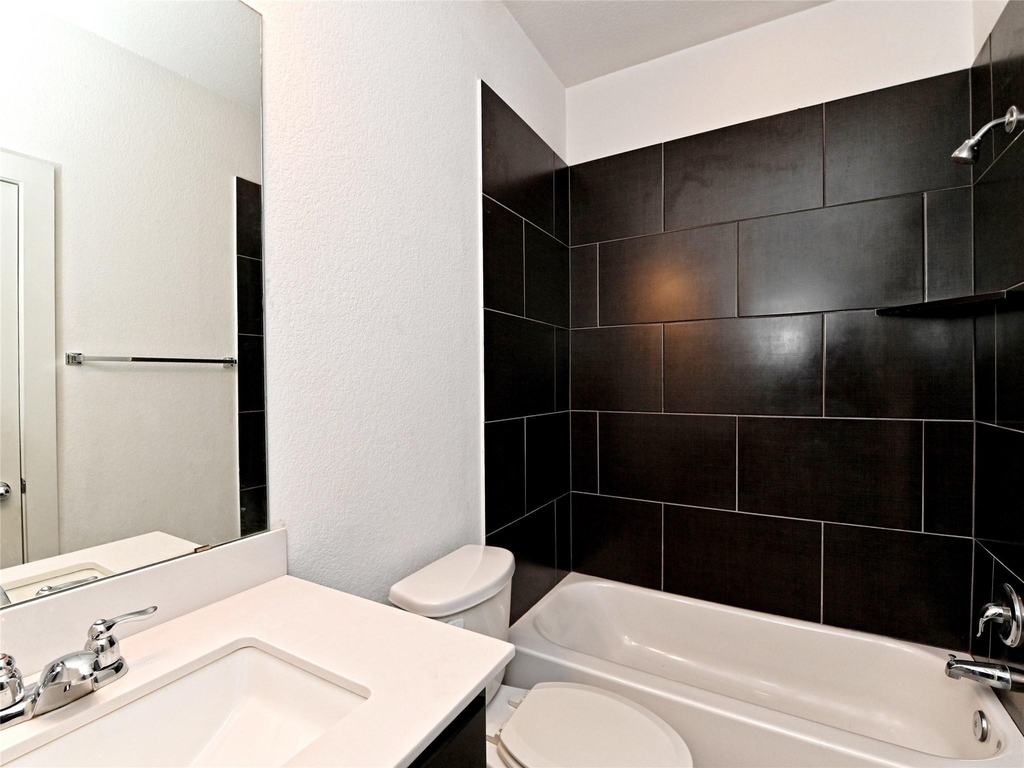 2205 Capulet St - Photo 27