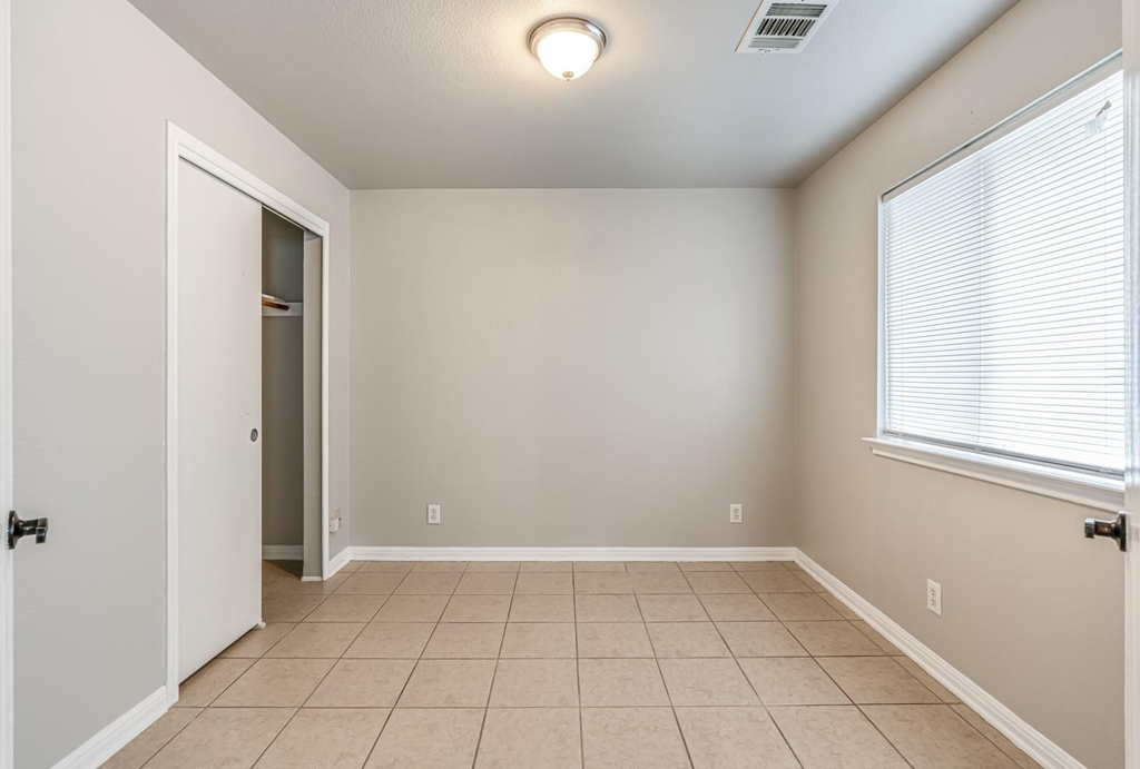 8518 Trumpet Cir - Photo 15