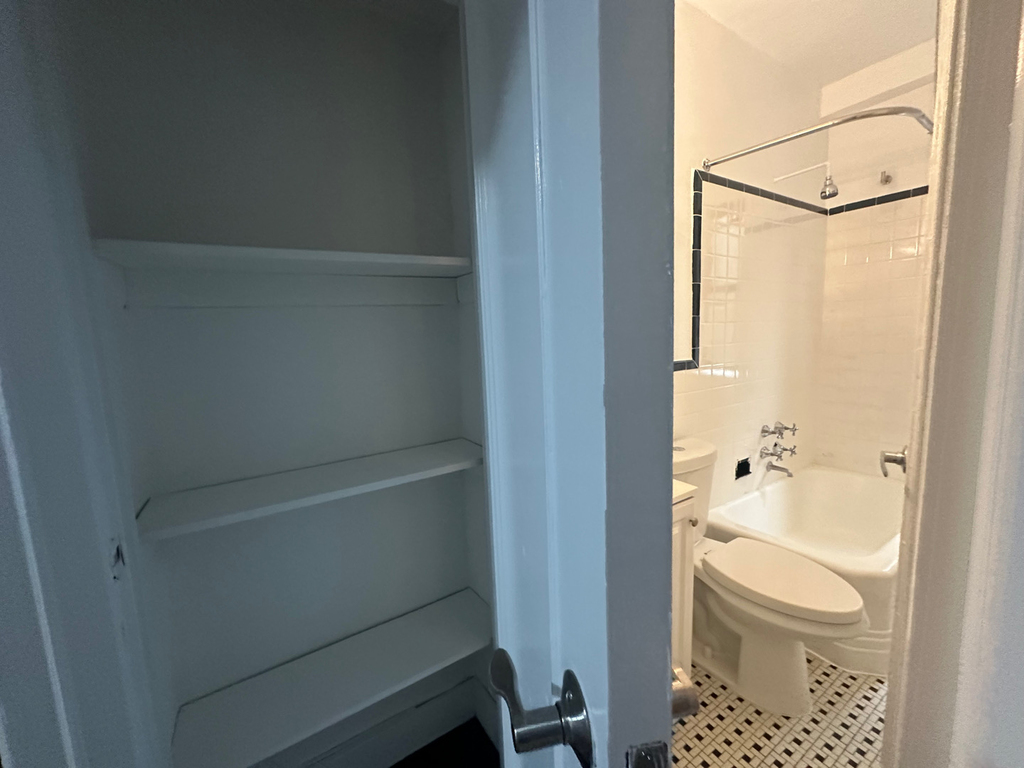 178 East 70th Street - Photo 10