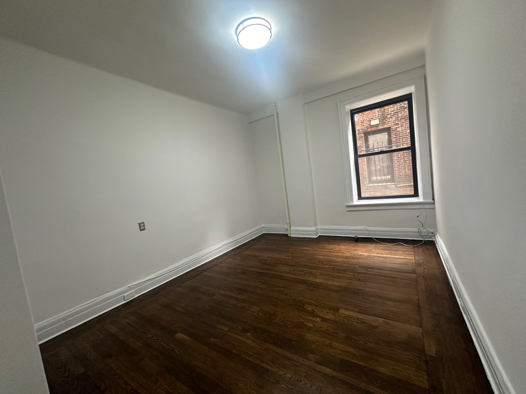 178 East 70th Street - Photo 2