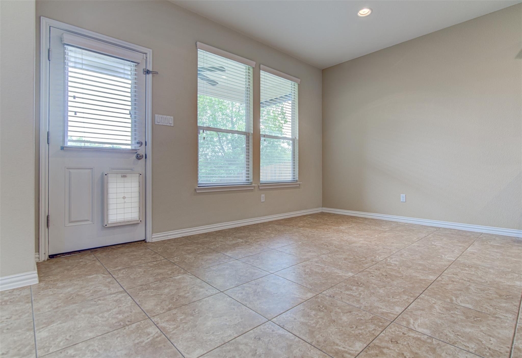 1301 Canopy Creek Way - Photo 4