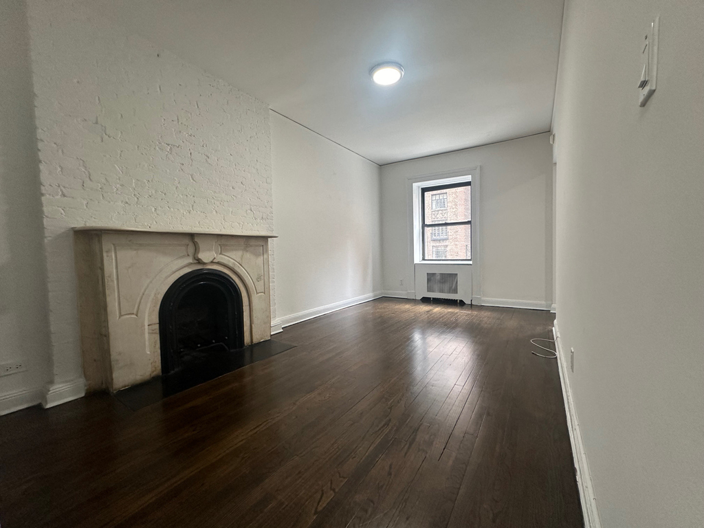 145 East 72nd Street - Photo 4