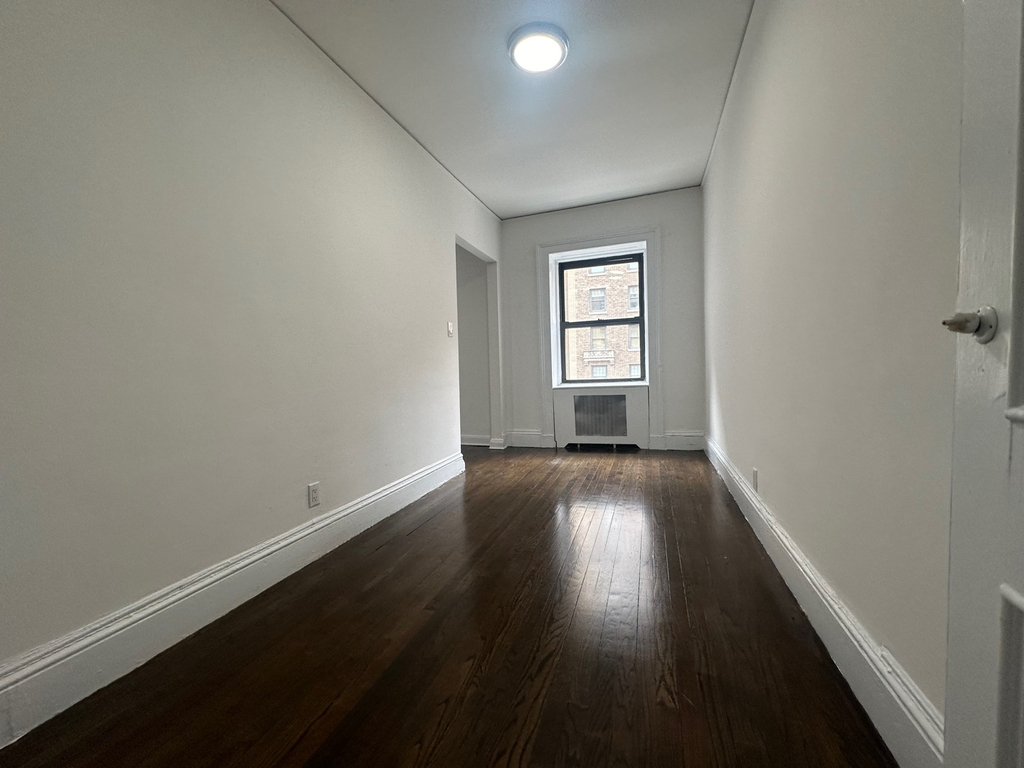 145 East 72nd Street - Photo 2