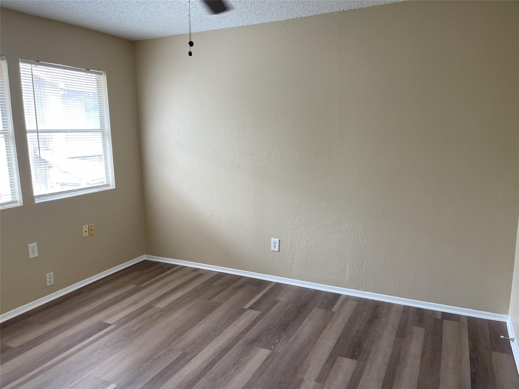 11902 Alpheus Ave - Photo 5