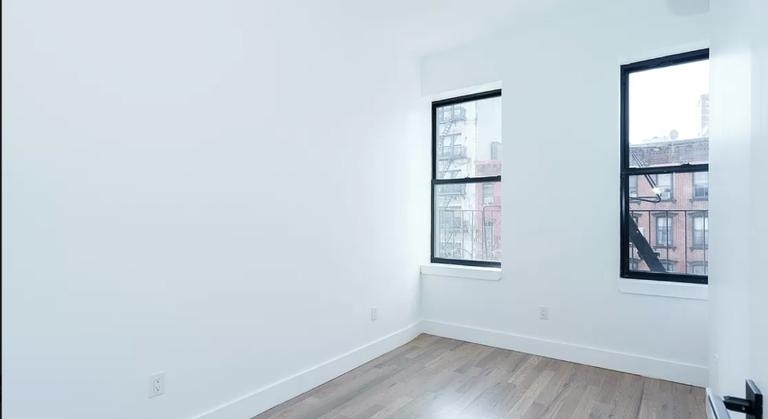 104 Graham Avenue - Photo 2