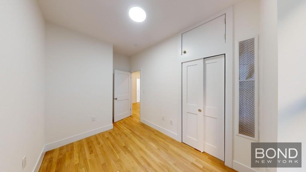 441 West 51 Street - Photo 2