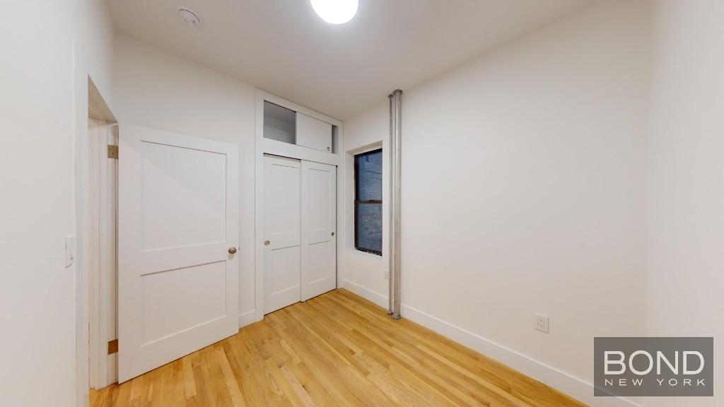 441 West 51 Street - Photo 3