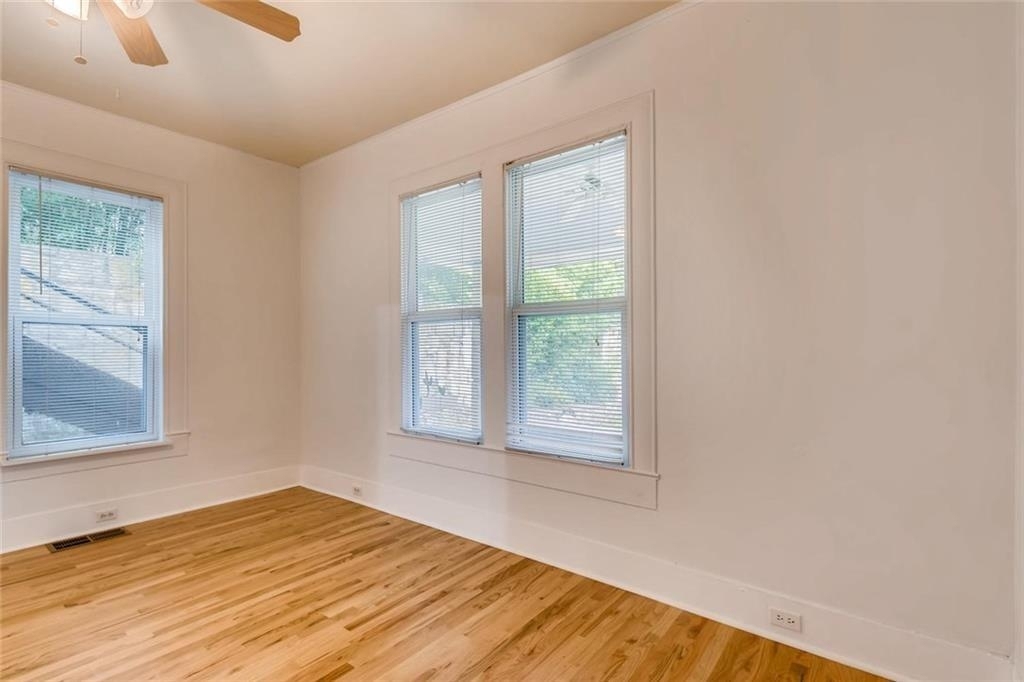 810 W 32 St - Photo 11