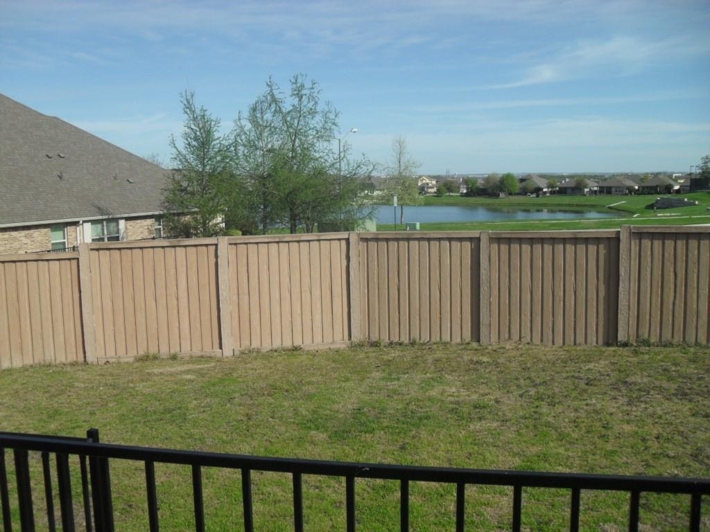 112 Silverspot Ct - Photo 14