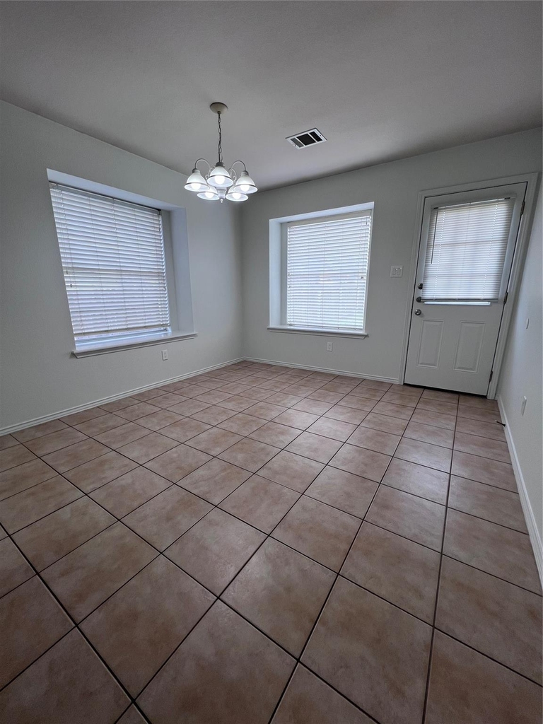 1024 Stacias Way - Photo 12