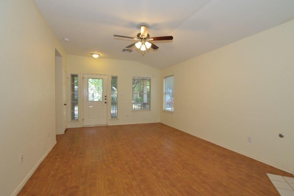 286 Strawn - Photo 5