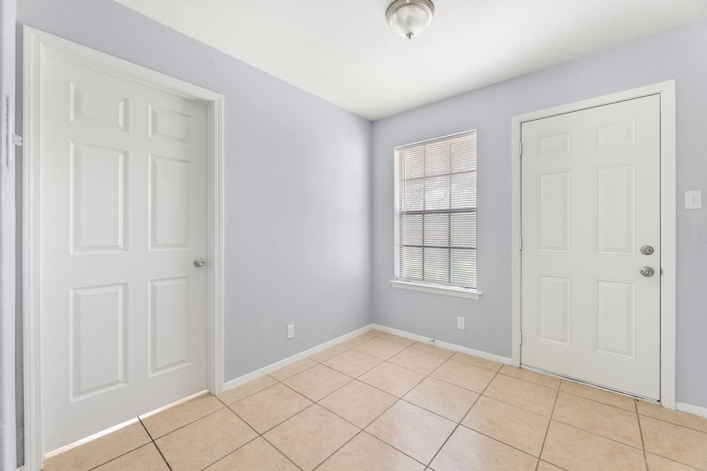 3802 Foust Trl - Photo 6