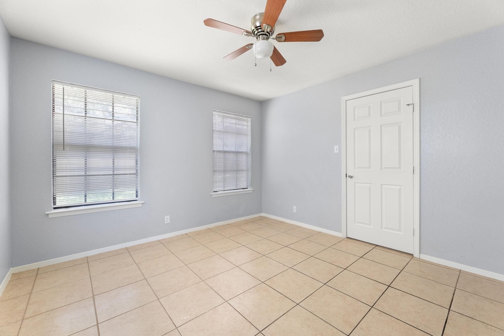 3802 Foust Trl - Photo 14