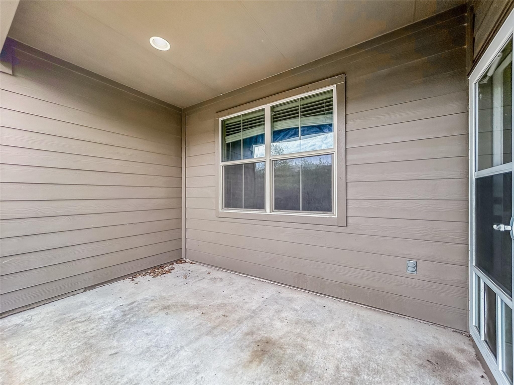 2880 Donnell Dr - Photo 10