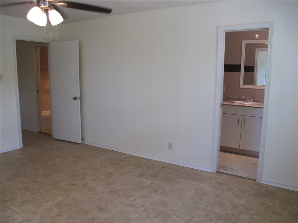 2101 Kenneth Ave - Photo 11