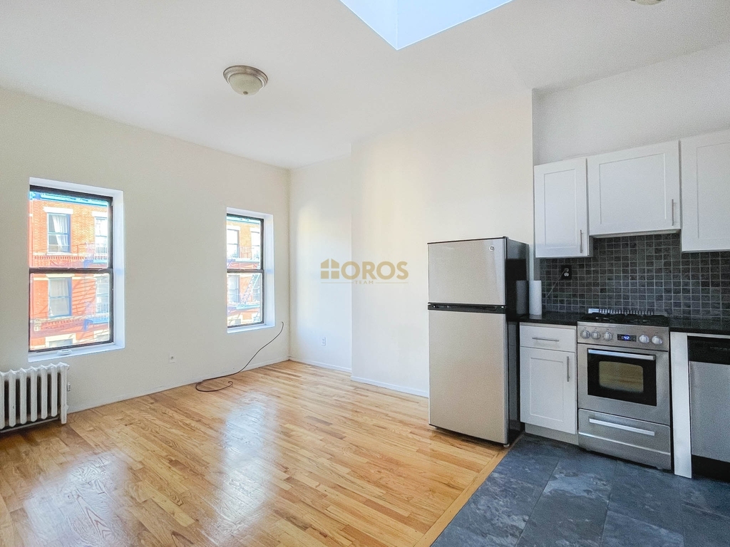 174 Avenue B - Photo 0