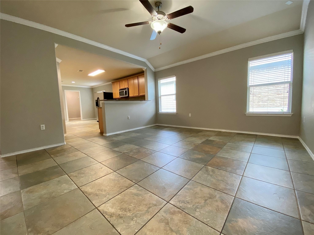 5524 Kleberg Trl - Photo 2