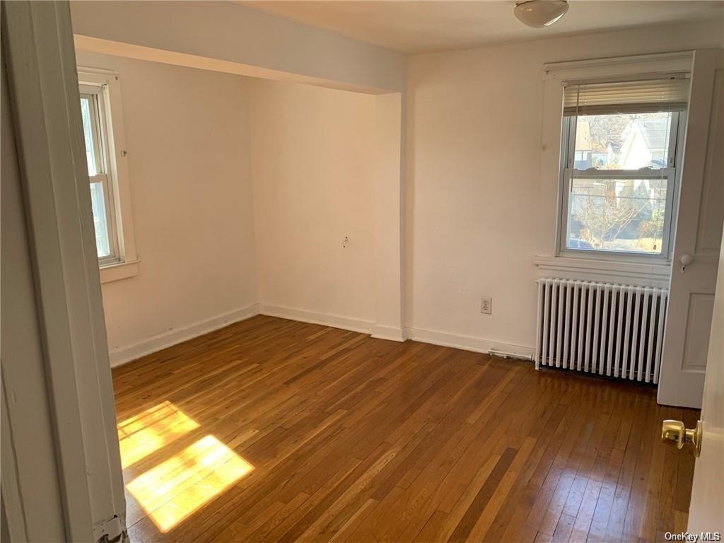 323 Maple Avenue - Photo 5