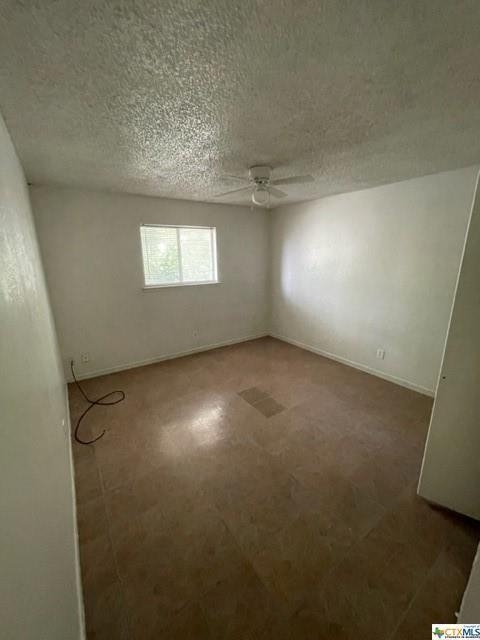 1015 Parmer Ave - Photo 8