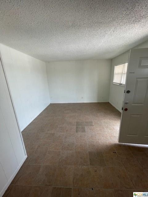 1015 Parmer Ave - Photo 1