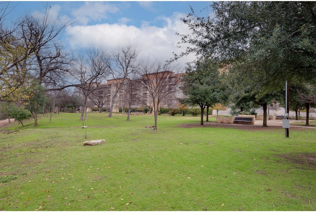 1900 Barton Springs Rd - Photo 28