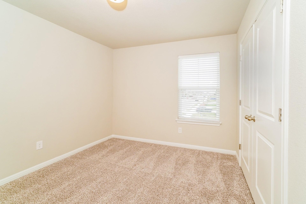 202 Babblebrook Way - Photo 10