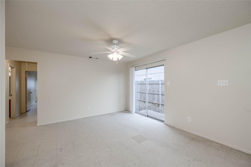 6900 Branchwood Dr - Photo 1