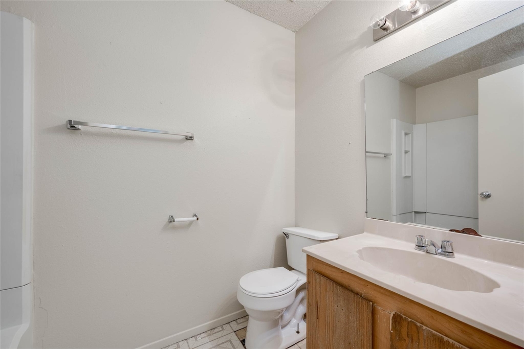 6900 Branchwood Dr - Photo 5