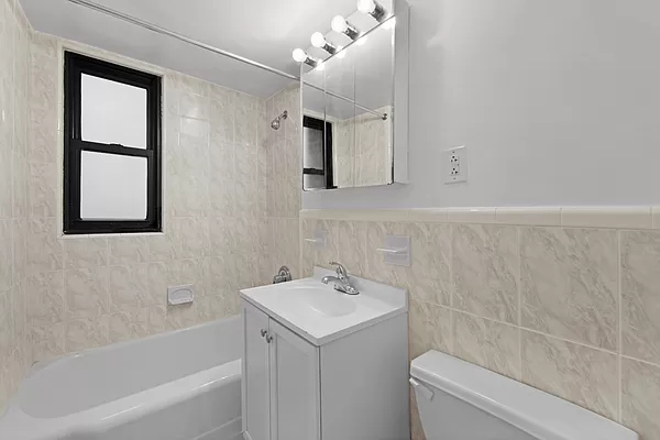 141 East 33rd Street - Photo 7