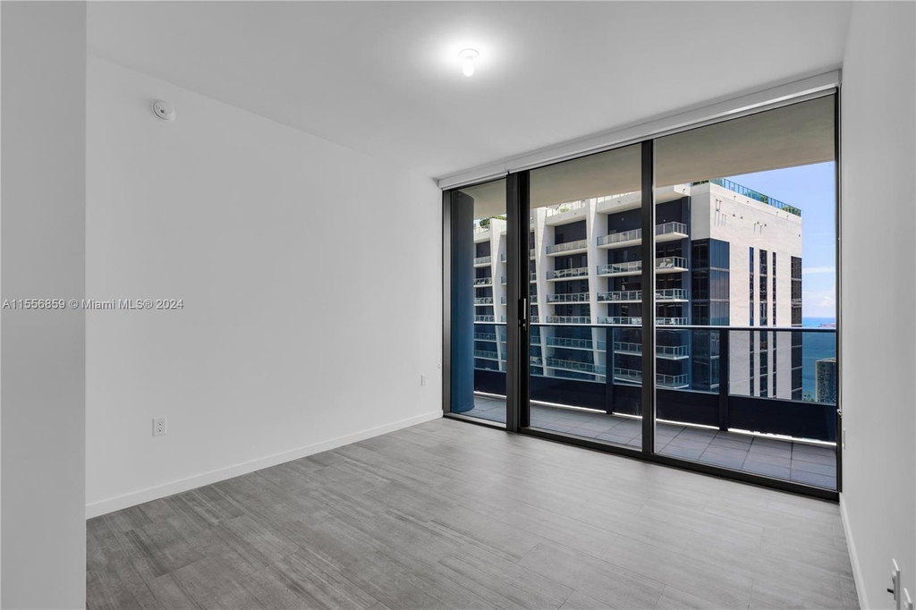 1000 Brickell Plz - Photo 20