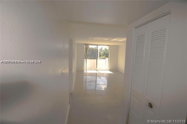 494 Nw 165th St Rd - Photo 0