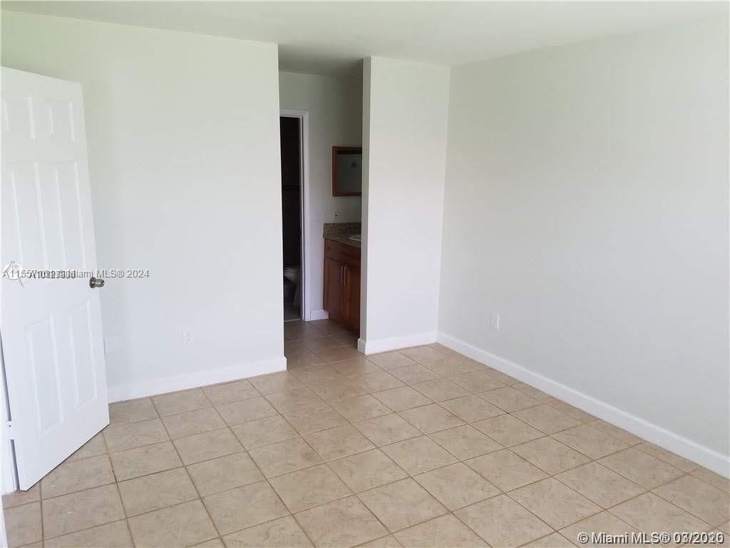 6540 W 27th Ct - Photo 12