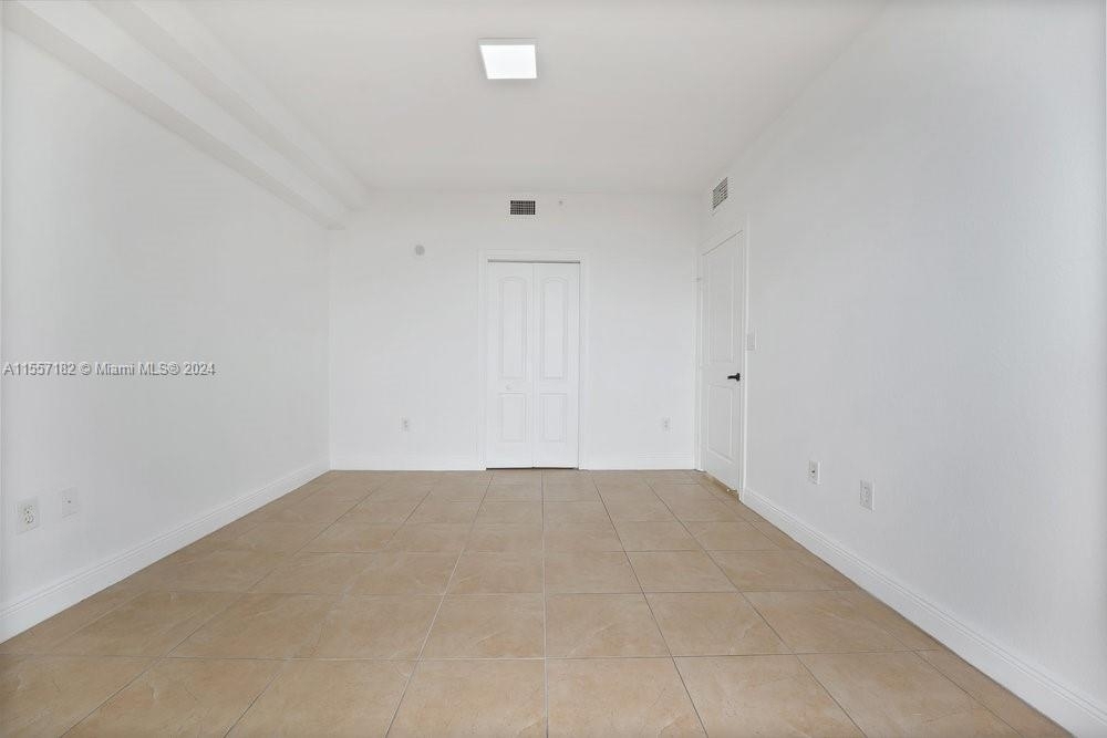 2301 Sw 27th Ave - Photo 11
